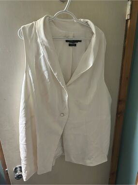 torrid White Sleeveless Long Blazer Vest